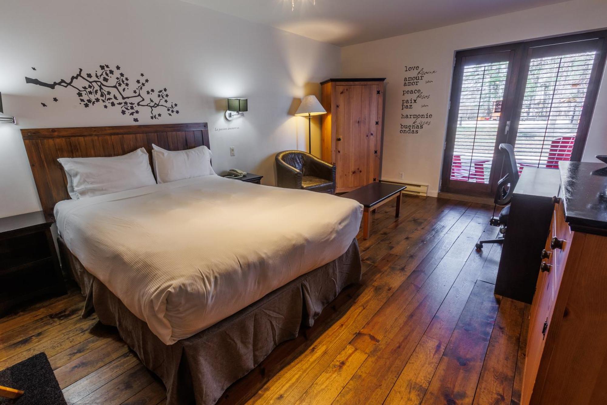 Auberge Du Lac Taureau Saint-Michel エクステリア 写真