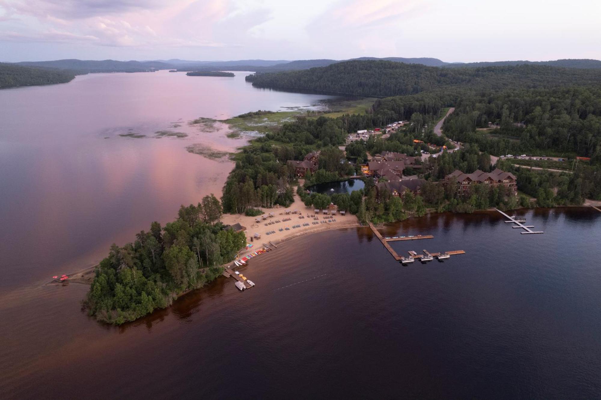 Auberge Du Lac Taureau Saint-Michel エクステリア 写真